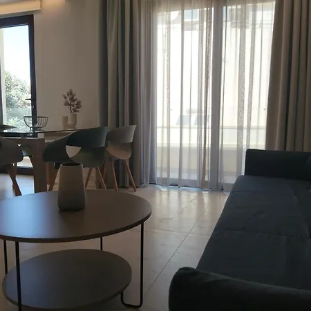Melina * חאניה