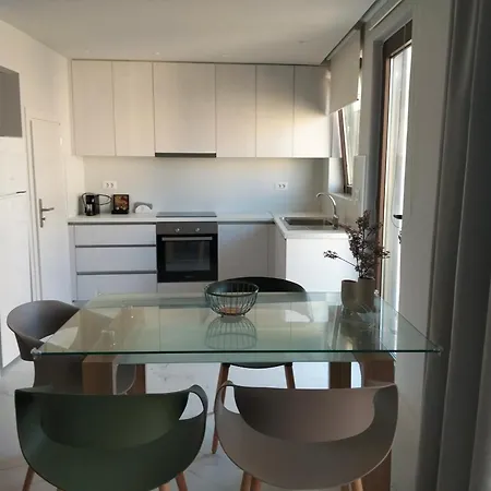Melina חאניה